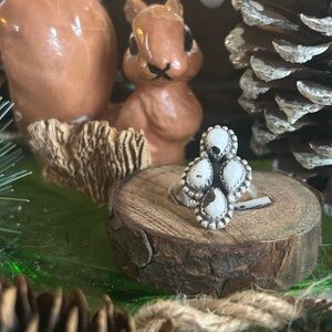 925 Sterling white Buffalo turquoise ring